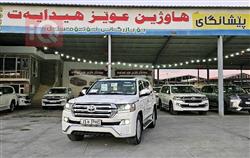 تۆیۆتا لاند کروزەر